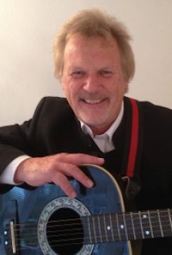 Ismaël, Ian Smale